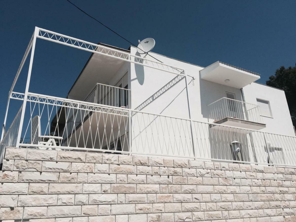 Apartments Leptiric ポドストラナ エクステリア 写真