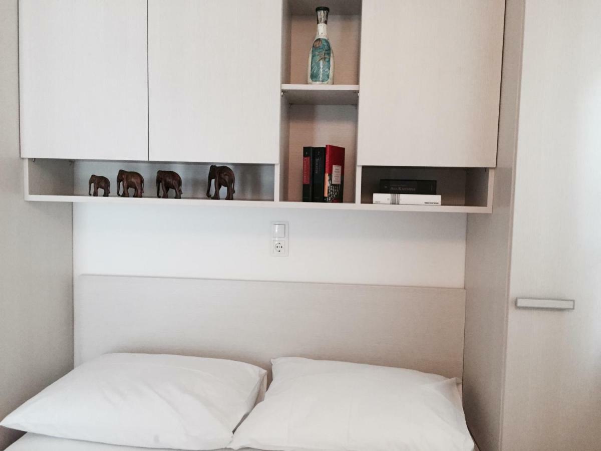 Apartments Leptiric ポドストラナ エクステリア 写真