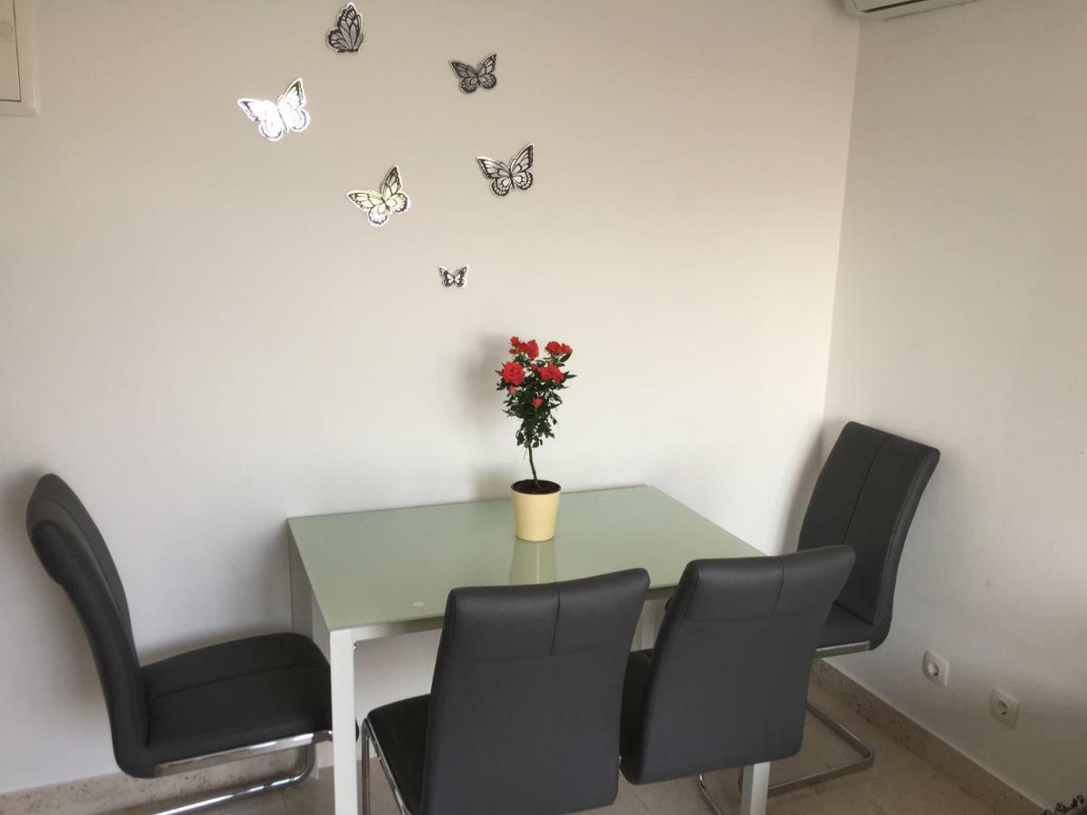 Apartments Leptiric ポドストラナ エクステリア 写真